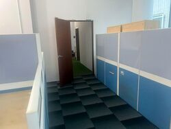 Oxley Tower (D1), Office #598079351